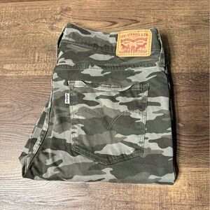 Levi's Green High Rise Super Skinny Crop Jeans with Camouflage Design